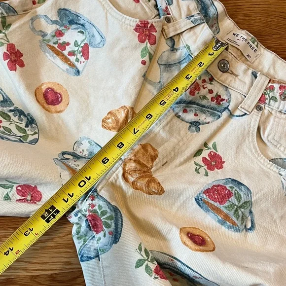 We The Free Eden Printed Wide Leg Slouchy Flare Jeans Size 28 NWT - Picture 8 of 14